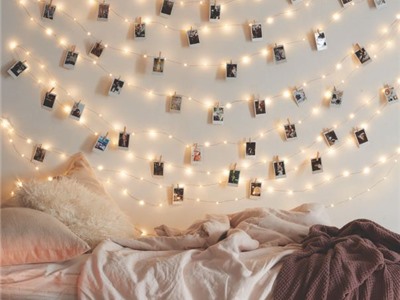 Gợi ý cách trang trí phòng ngủ lung linh với đèn dây